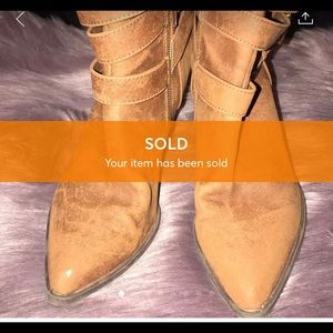 Qupid ankle pointy buckled booties